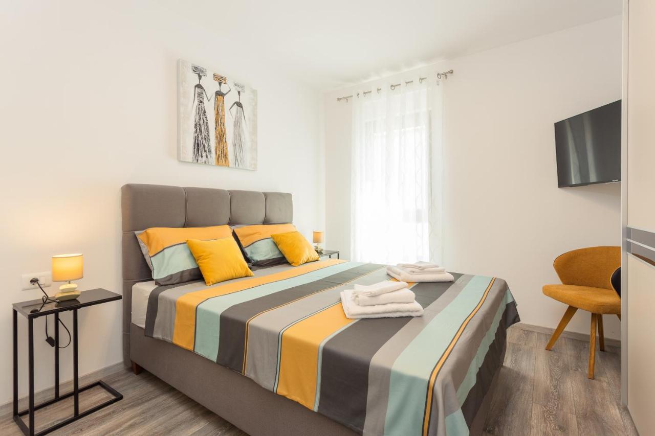 Appartement Luton à Banjole Extérieur photo
